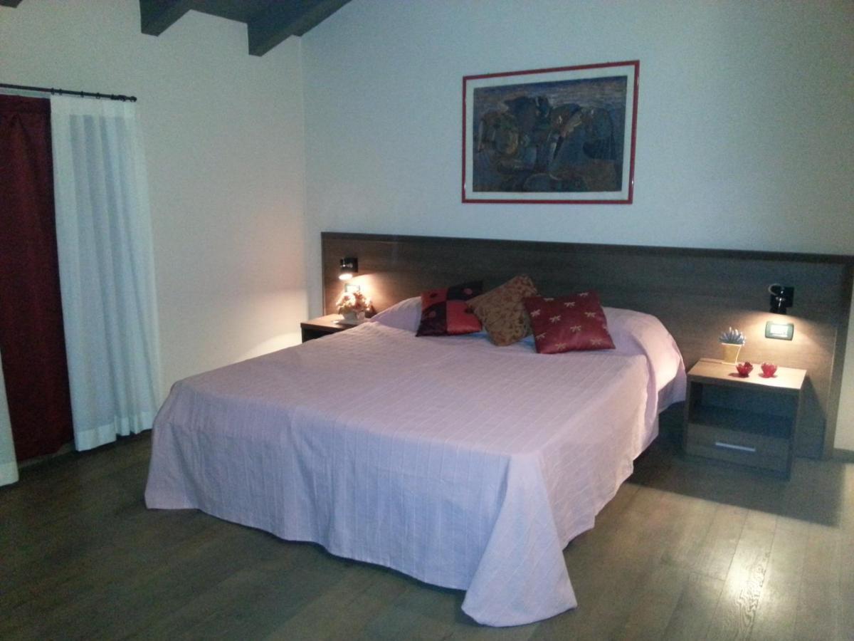 Hotel La Vecchia Reggio Reggio Emilia Ngoại thất bức ảnh