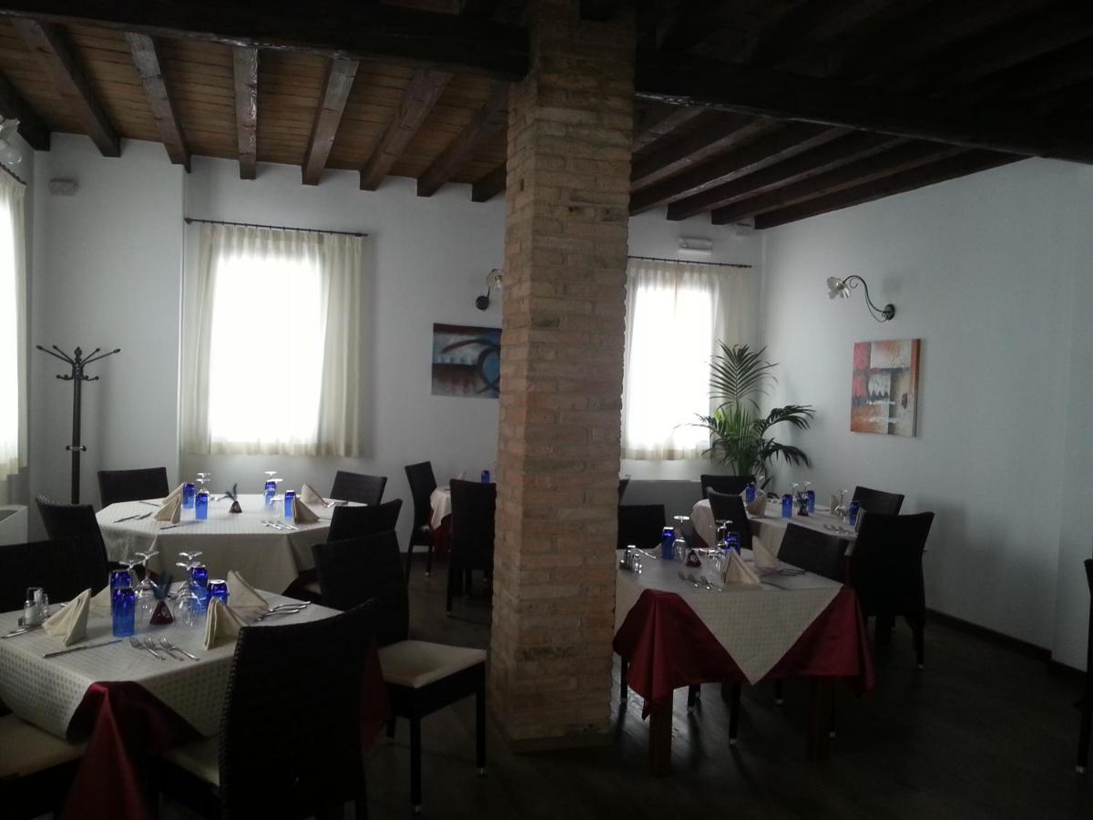 Hotel La Vecchia Reggio Reggio Emilia Ngoại thất bức ảnh