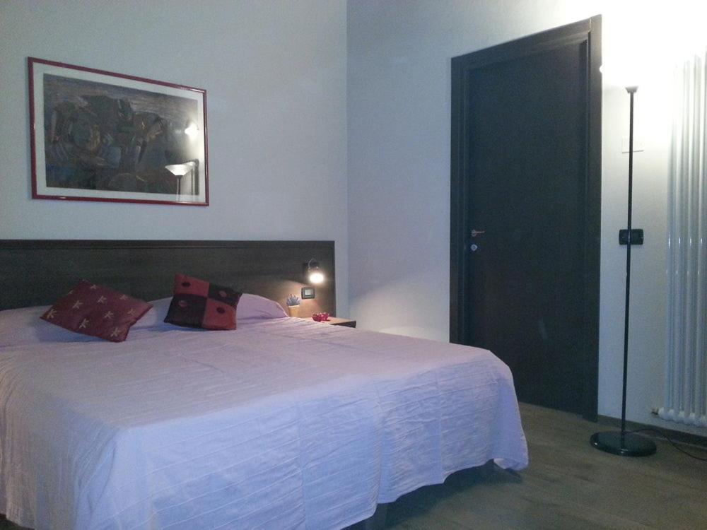 Hotel La Vecchia Reggio Reggio Emilia Ngoại thất bức ảnh